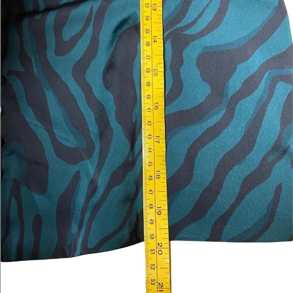 NWT J. Crew Green and Black Zebra Print Blouse Sz 14 - Picture 11 of 12
